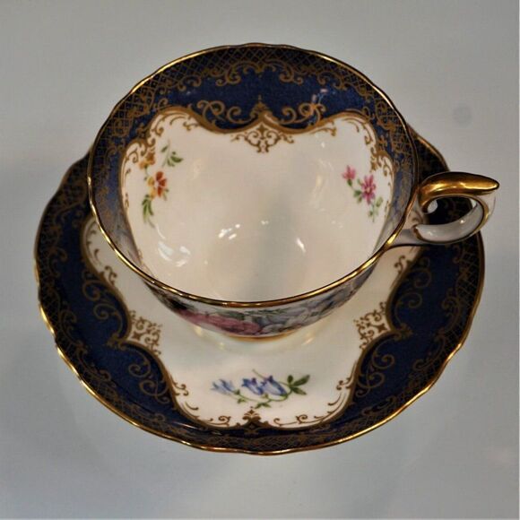 Crown Staffordshire A15841 Cobalt Blue And Gold Floral Tea Cup & Saucer Set - Picture 4 of 9